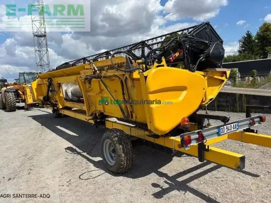 Cosechadora de Cereal - New Holland - cr 8070