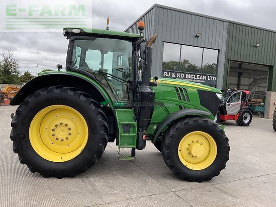 Tractor agrícola - John Deere - 6215r tractor (st24142)