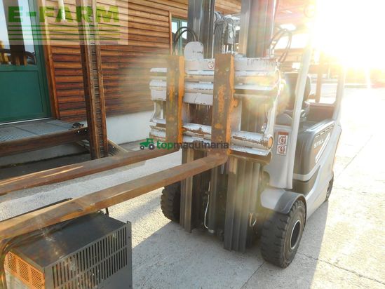 Elevadora - Still - still rx60-25 triplex + ss + zv ( batt. 6/2024 )