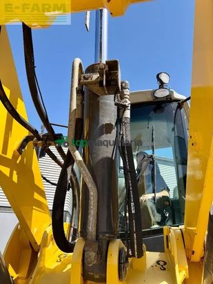 Minicargadora - New Holland - w 170