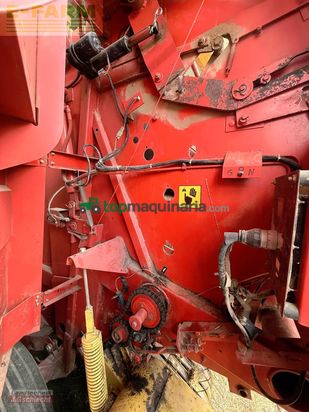 Empacadora gigant - New Holland - 640 b bale command
