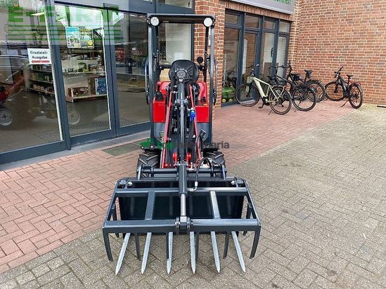 Minicargadora - Schaffer - 1622