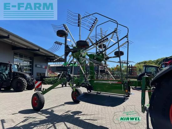Rastrillo - Fendt - former 671