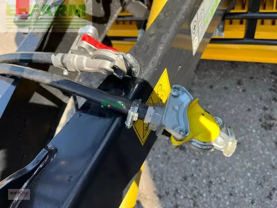 Empacadora gigant - New Holland - pro belt 190