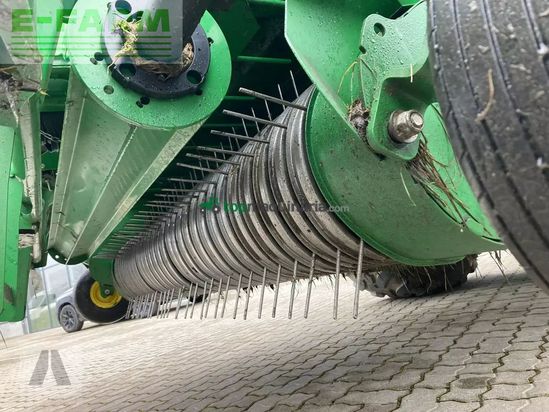 Empacadora gigant - John Deere - c441 r