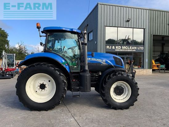 Tractor agrícola - New Holland - t7.200 tractor (st27355)