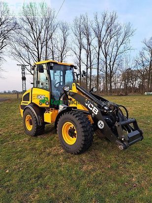 Minicargadora - JCB - 409 agri stufe v