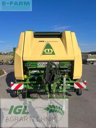 Empacadora gigant - Krone - varipack v 165 xc