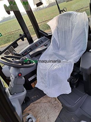 Minicargadora - JCB - 409 agri stufe v