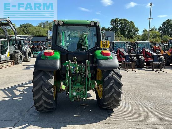 Tractor agrícola - John Deere - 6430 tractor (st26168)