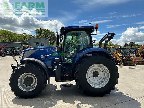 Tractor agrícola - New Holland - t7.260 blue power tractor (st26692)