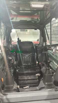 CARGADORA COMPACTA DE ORUGAS TL12R2 TAKEUCHI