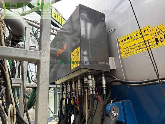 Tractor agrícola - Claas - xerion 4000 & kaweco schwanenhals tridem