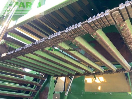 Empacadora gigant - Krone - comprima cv 150 xc