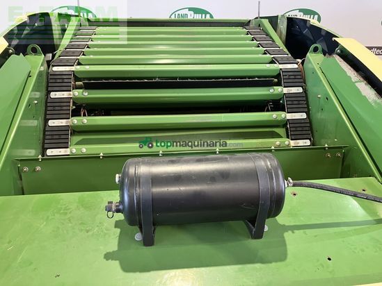 Empacadora gigant - Krone - comprima f 125 xc