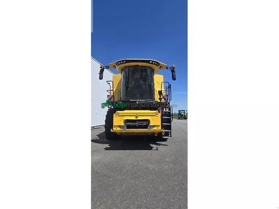 Cosechadora de Cereal - New Holland - cr8-80