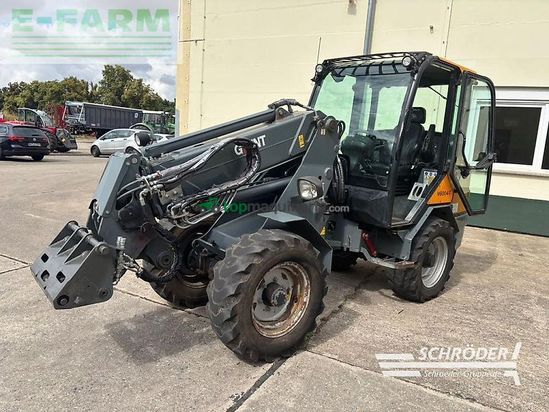 Minicargadora -  - giant v 6004 t