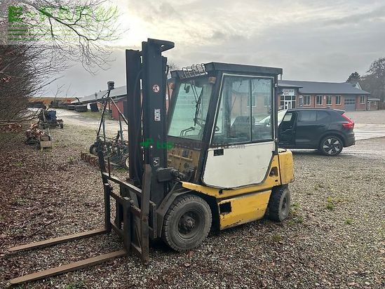Elevadora - TCM - gaffeltruck