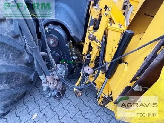 Cosechadora de Cereal - New Holland - fr 9060