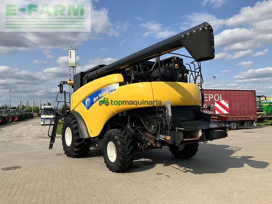 Cosechadora de Cereal - New Holland - cr9090 + v900