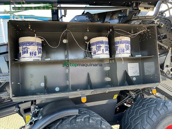 Empacadora gigant - Claas - quadrant 5300 rc