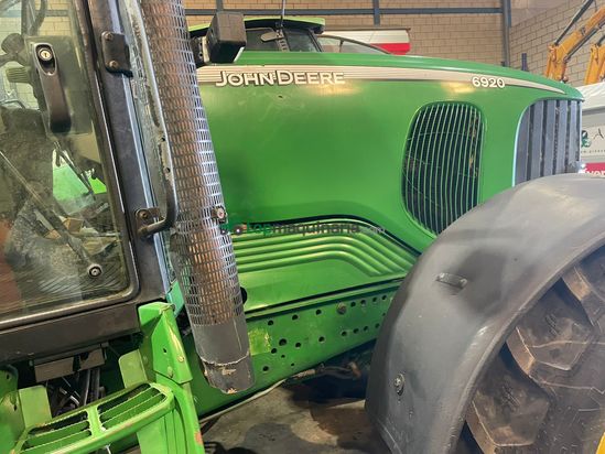 Tractor agrícola - John Deere - 6920