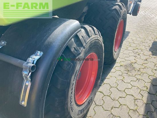 Empacadora gigant - Claas - quadrant 5200 fc evolution