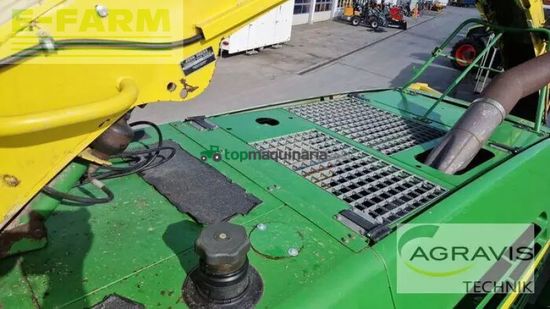 Cosechadora de Cereal - John Deere - 7400