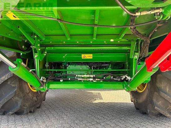 Cosechadora de Cereal - John Deere - s785