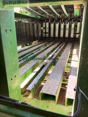 Empacadora gigant - Krone - 1270 xc mit prechop