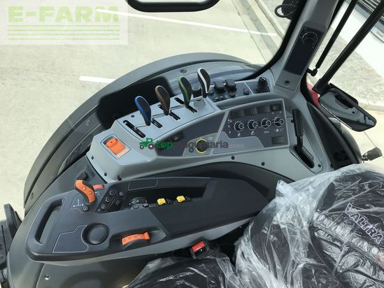 Tractor agrícola - Valtra - n135