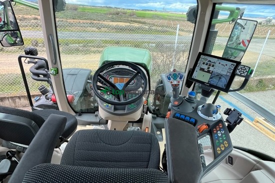 Tractor agrícola FENDT 826 VARIO S4 PROFI+