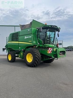 Cosechadora de Cereal - John Deere - t560