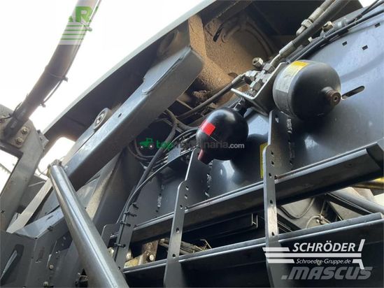 Empacadora gigant - Claas - quadrant 5300 rf