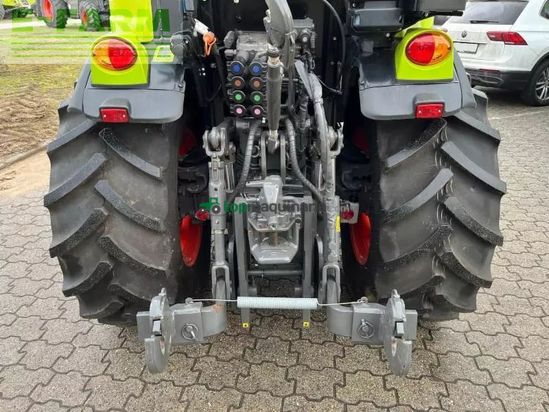 Tractor agrícola - Claas - nexos 240 m stage v
