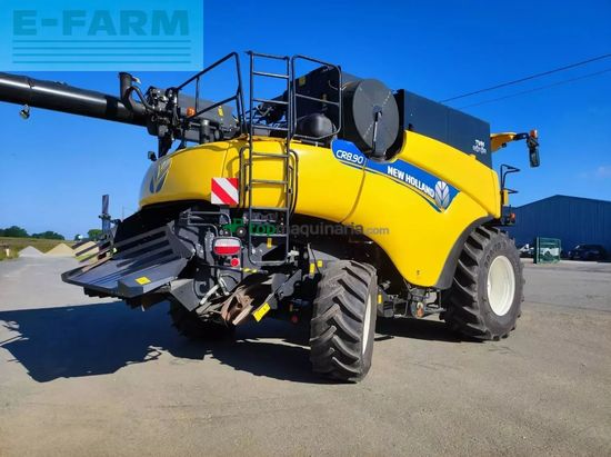 Cosechadora de Cereal - New Holland - cr8.90