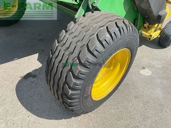 Empacadora gigant - John Deere - 592c