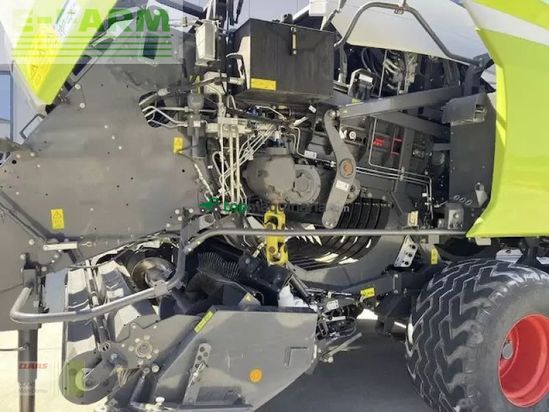 Empacadora gigant - Claas - quadrant 5200 fc tandem