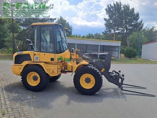 Minicargadora - Volvo - volvo l 30