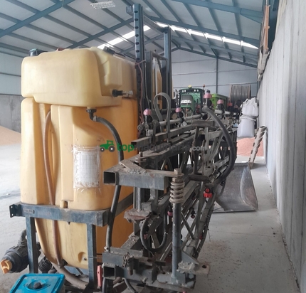 MÁQUINA DE HERBICIDA CAFFINI 