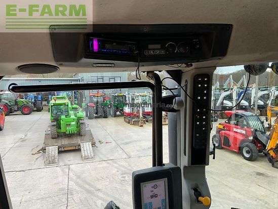 Tractor agrícola - JCB - 8330 fastrac tractor (st25723)