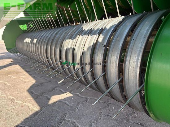 Empacadora gigant - John Deere - v 451 m
