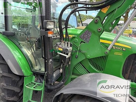Tractor agrícola - John Deere - 5100 r