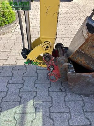 Excavadora - Yanmar - sv18
