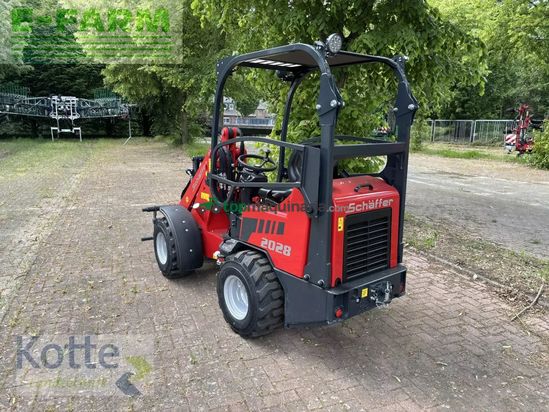 Minicargadora - Schaffer - 2028