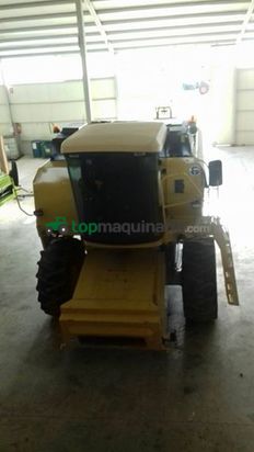 Cosechadora de Cereal - New Holland - TC 56
