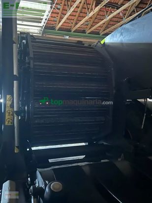 Empacadora gigant - Claas - rollant 454 rc uniwrap