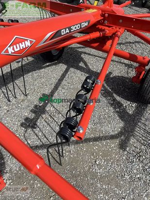 Rastrillo - Kuhn - ga 300 gm schwader
