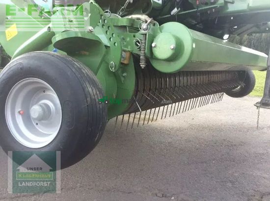 Empacadora gigant - Krone - comprima v 150 xc