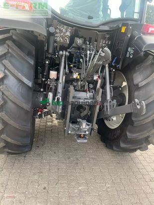 Tractor agrícola - Valtra - a 105 m. fl